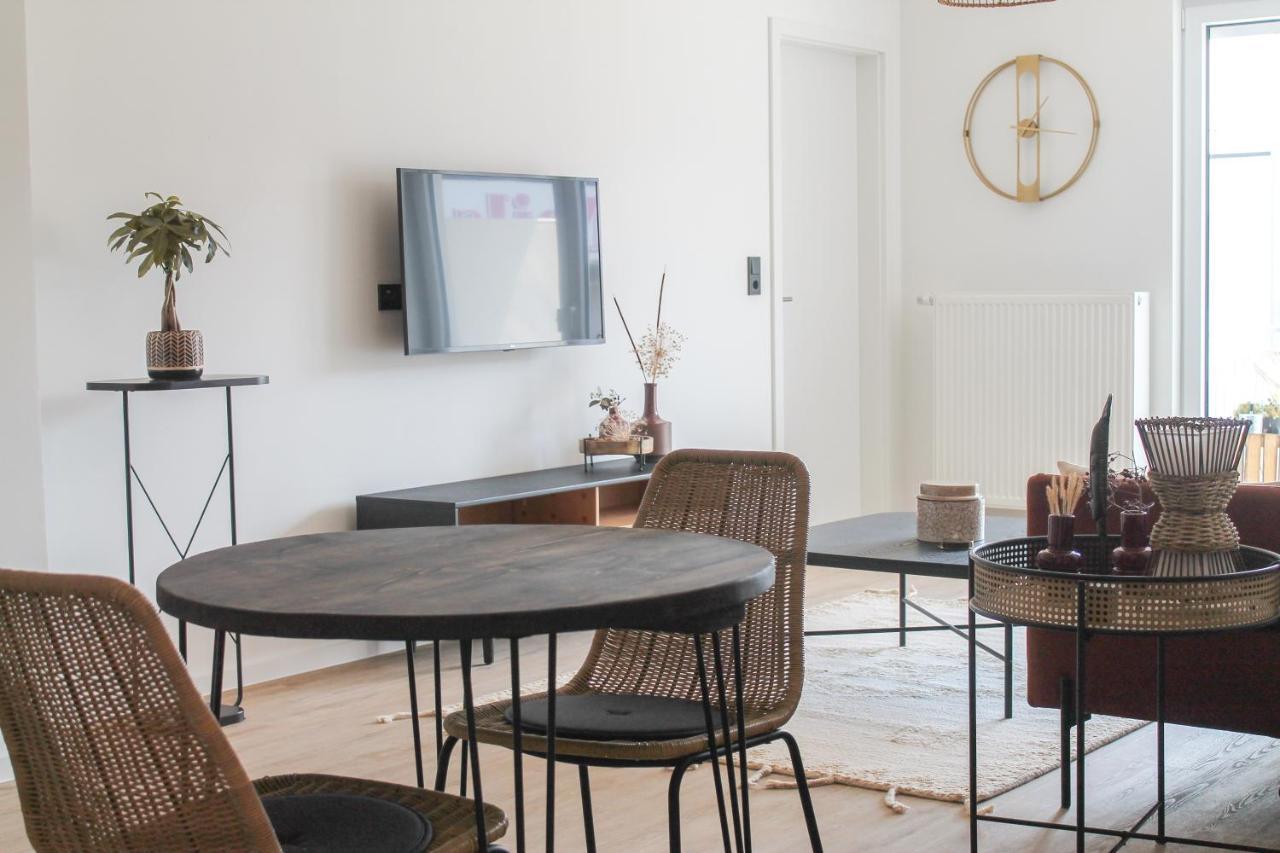 African-Style Apartment - Stadtnah, Parkplatz, E-Ladestation Fuer Auto & Fahrraeder, Gitterbox Fuer Fahrraeder, Fitnessstudio Koblencja Zewnętrze zdjęcie